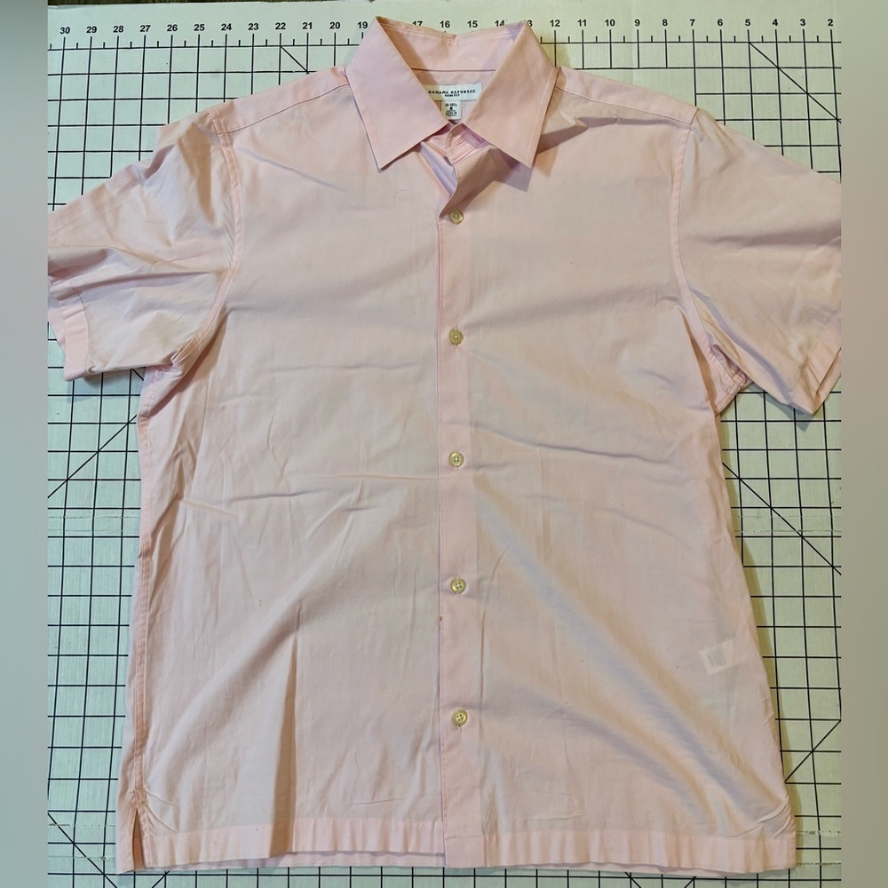 Banana Republic Men’s Size‎ Small Pink Slim Fit SS Button Down Shirt - Picture 2 of 5